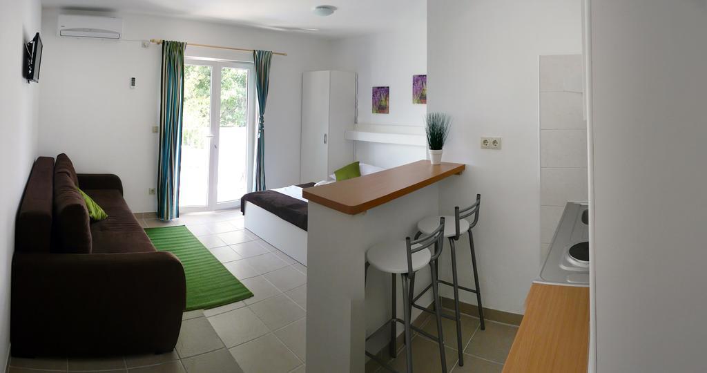Apartment Luna Дрвеник Екстериор снимка